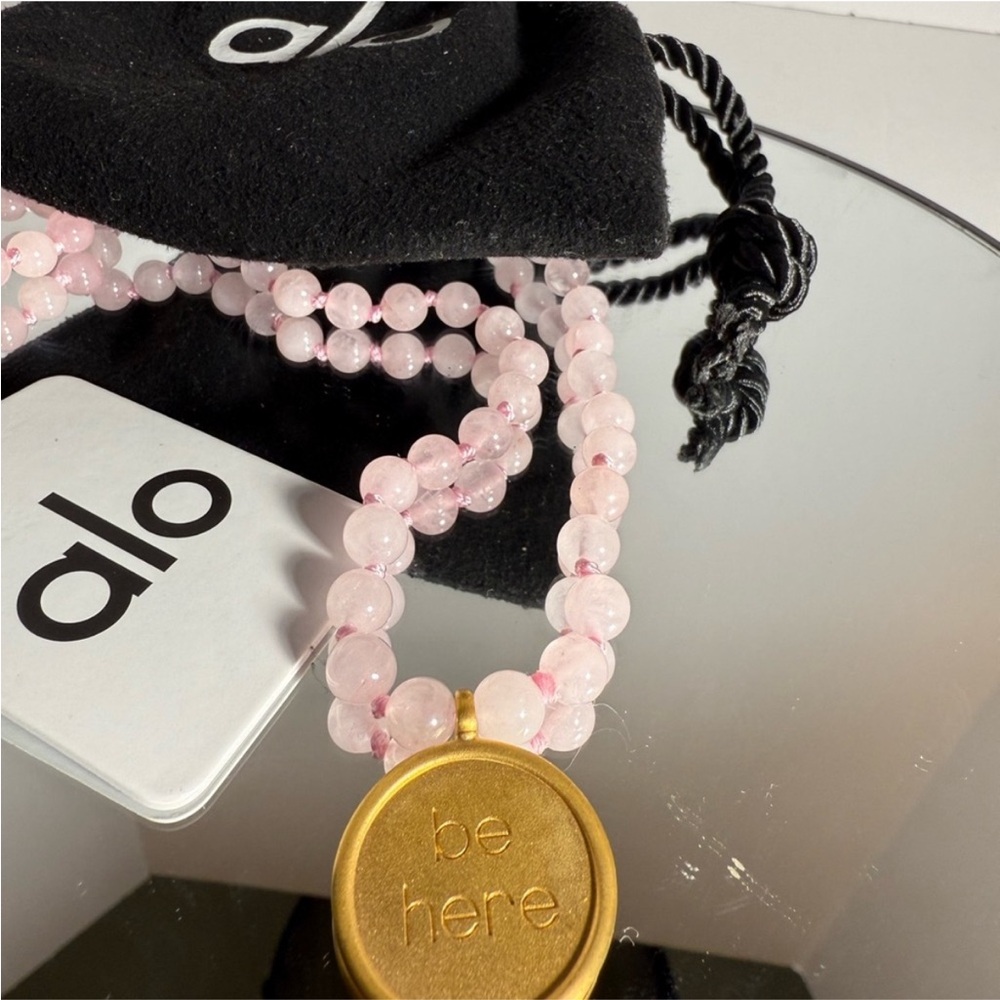 🩷 ALO Yoga Rose Quartz Mala “Be Here” Necklace🩷 NWT$185